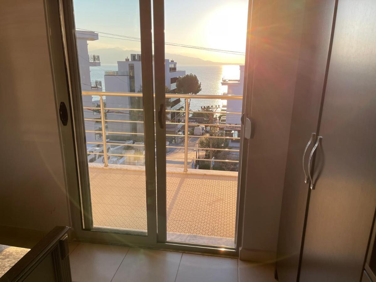 Wave Apartments Saranda ภายนอก รูปภาพ