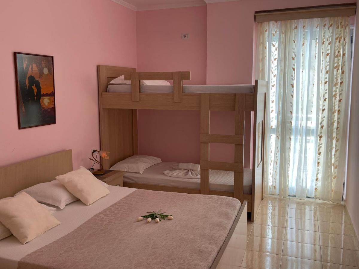 Wave Apartments Saranda ภายนอก รูปภาพ