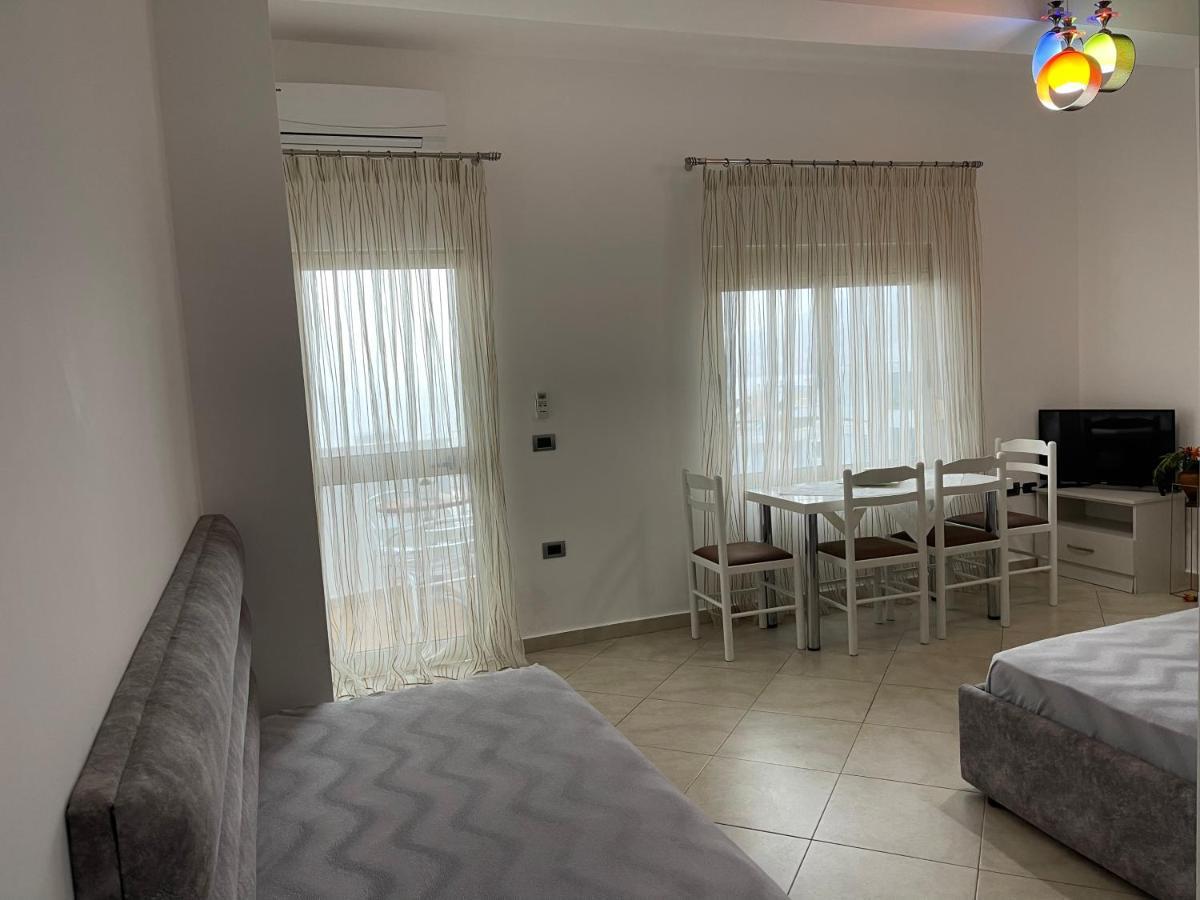 Wave Apartments Saranda ภายนอก รูปภาพ