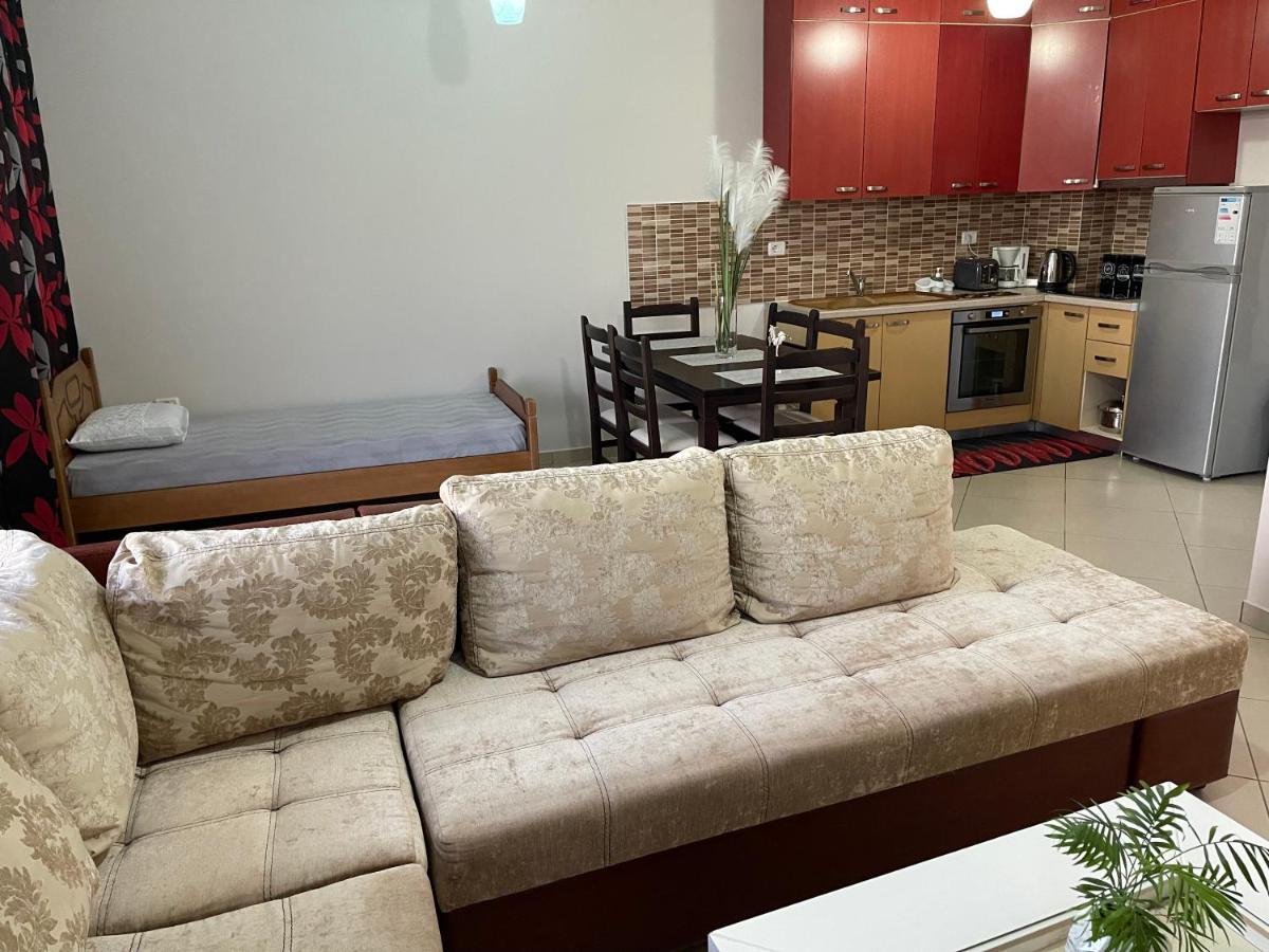 Wave Apartments Saranda ภายนอก รูปภาพ
