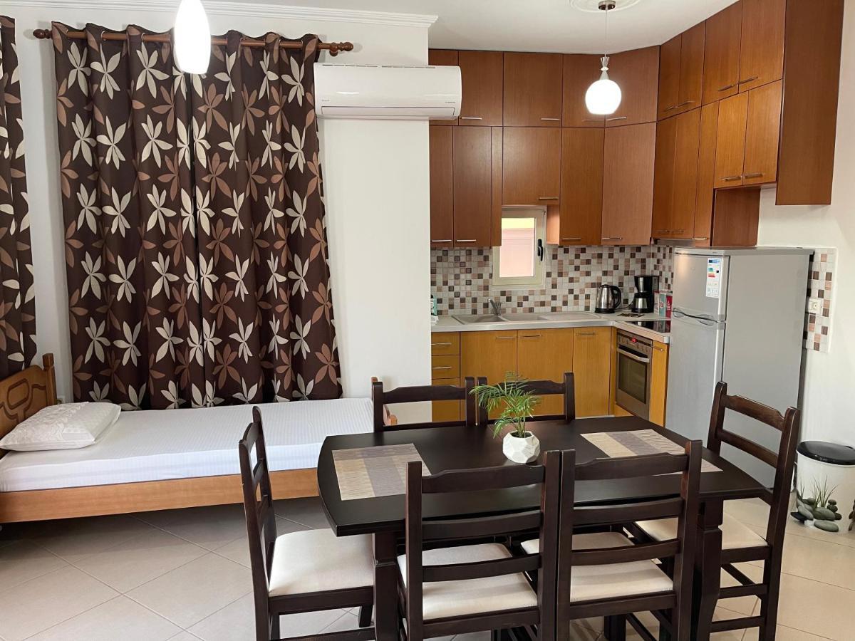 Wave Apartments Saranda ภายนอก รูปภาพ